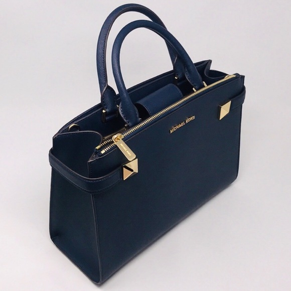 Michael Kors Handbags - Michael Kors Bag